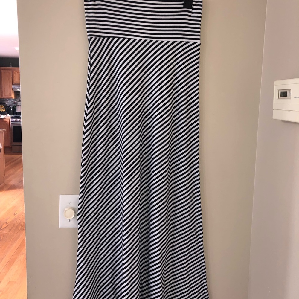 Long summer skirt, brand: Lily Rose, size: Large